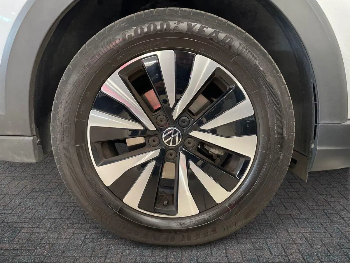 Volkswagen Taigo usata a Firenze (6)