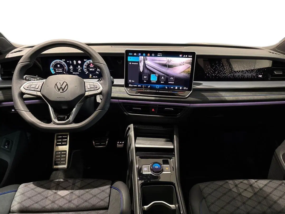 Volkswagen Tayron nuova a Firenze (11)