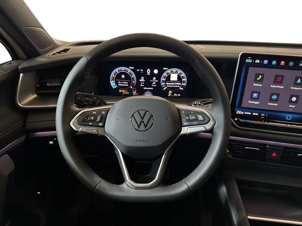 Volkswagen Tayron nuova a Firenze (10)