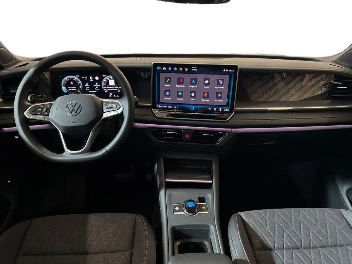 Volkswagen Tayron nuova a Firenze (11)