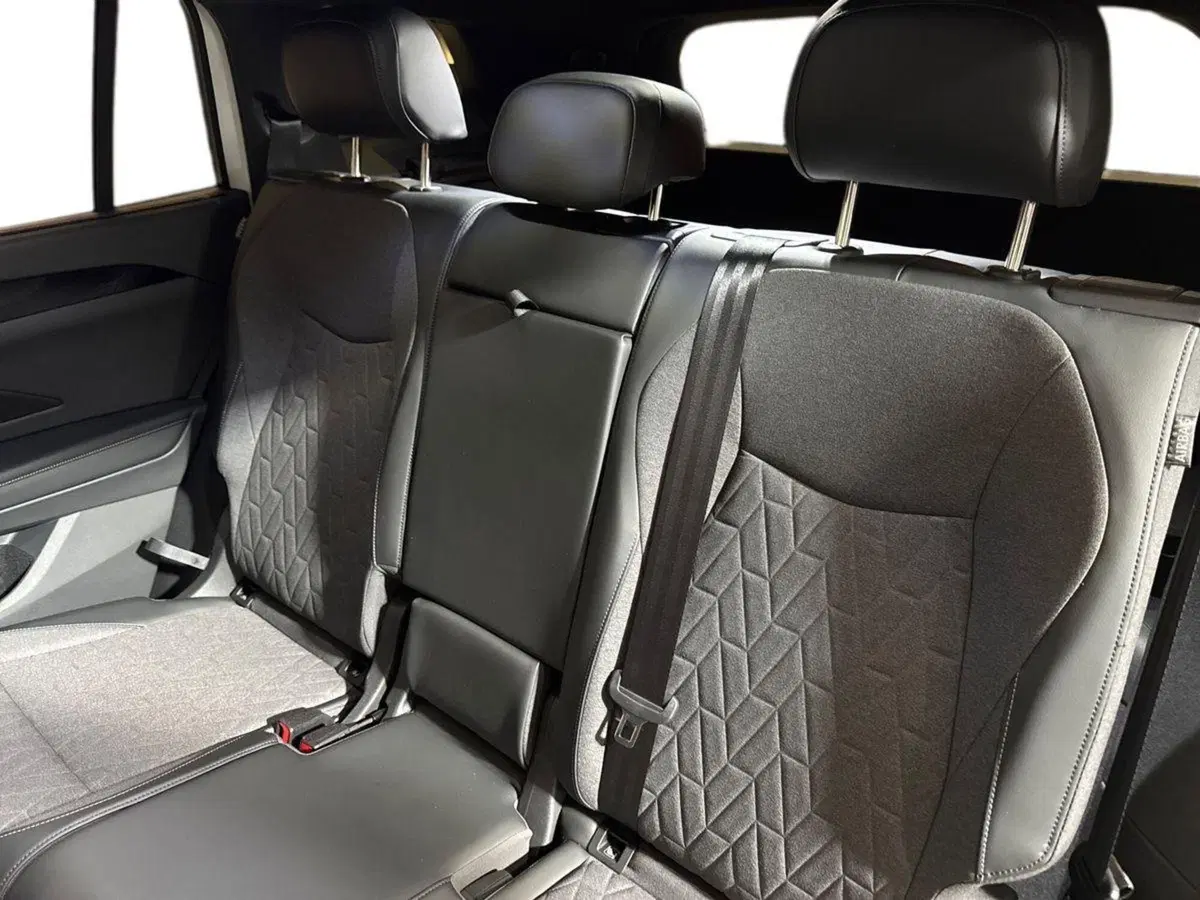 Volkswagen Tayron nuova a Firenze (12)