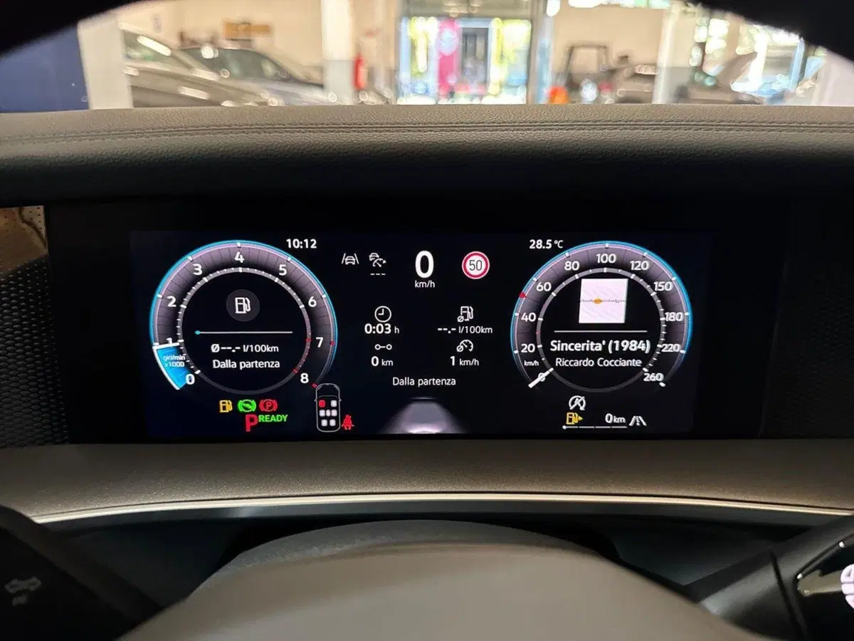 Volkswagen Tayron nuova a Firenze (13)
