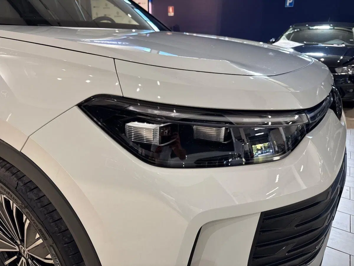 Volkswagen Tayron nuova a Firenze (7)