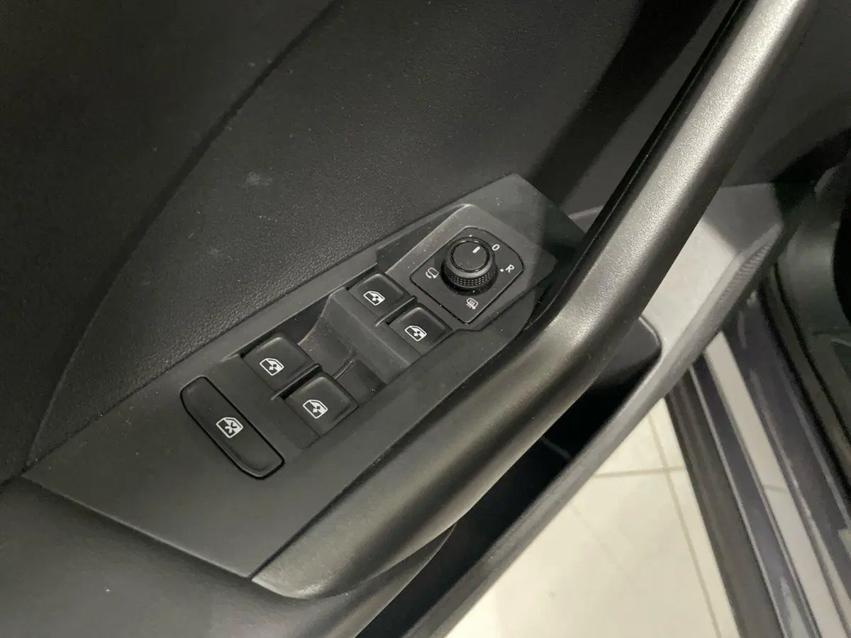 Volkswagen T-Cross usata a Firenze (18)