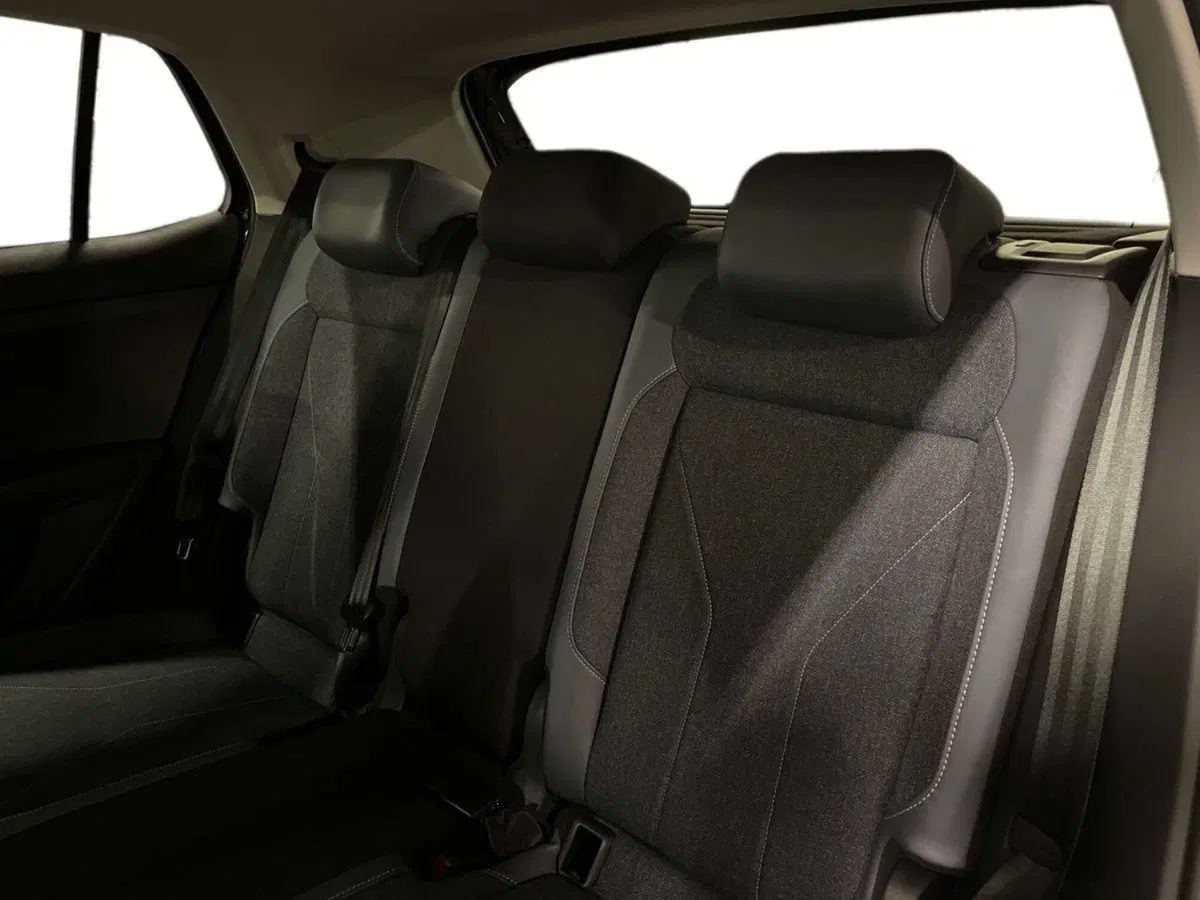 Volkswagen T-Cross nuova a Firenze (12)