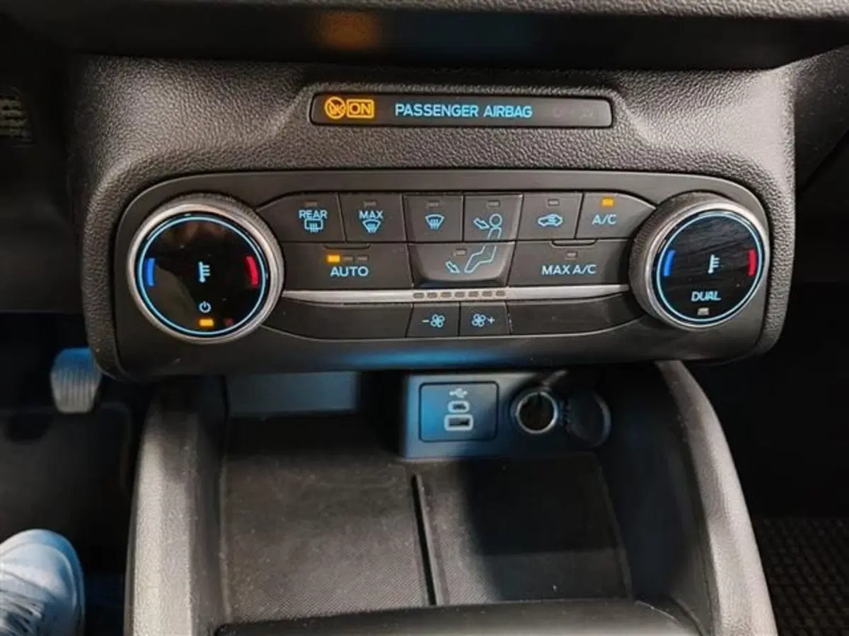 Ford Focus Station Wagon usata a Siena (14)