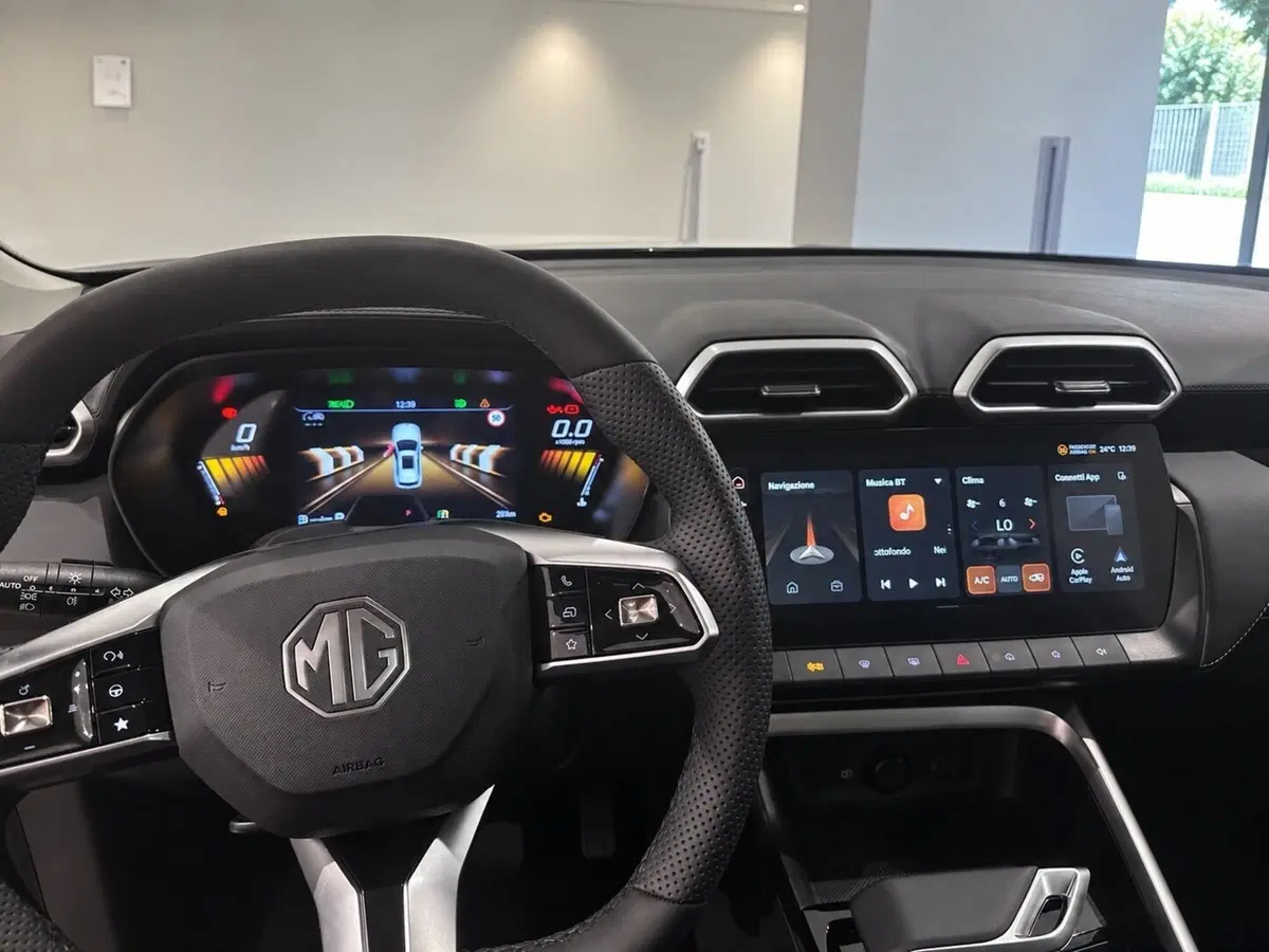 Mg ZS nuova a Napoli (5)