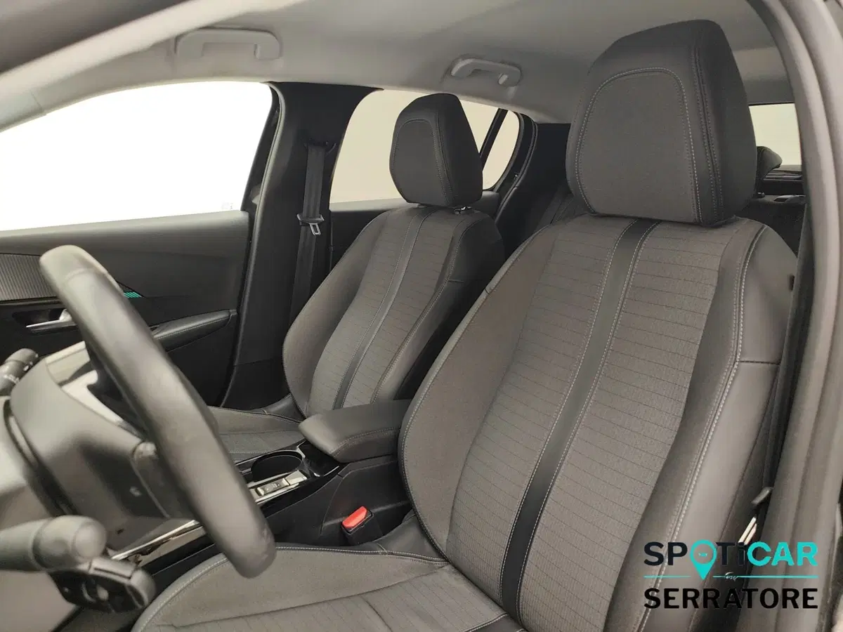Peugeot 208 usata a Como (12)