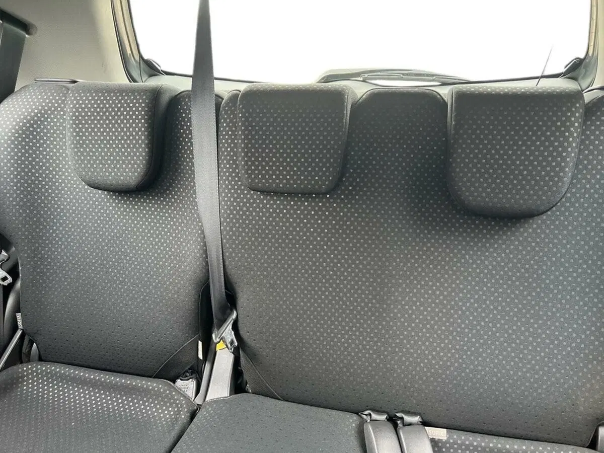 Toyota Yaris usata a Sondrio (11)