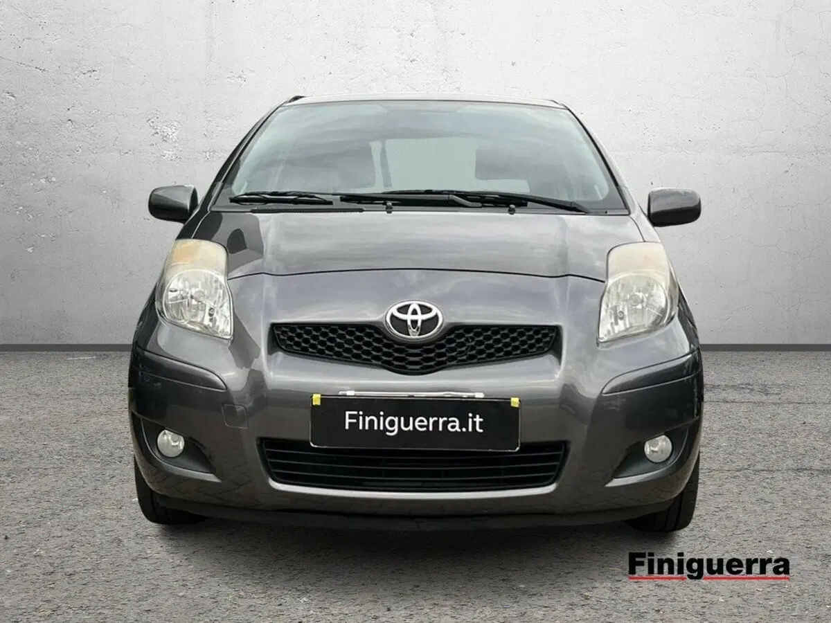 Toyota Yaris usata a Sondrio (2)