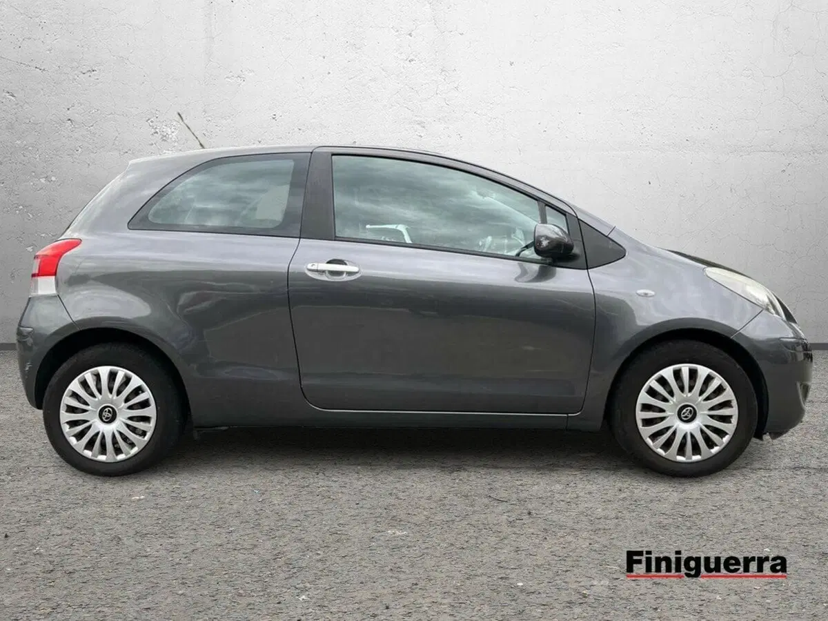 Toyota Yaris usata a Sondrio (5)