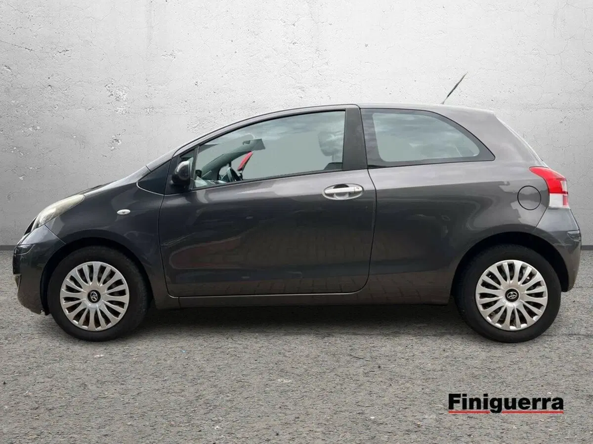 Toyota Yaris usata a Sondrio (6)