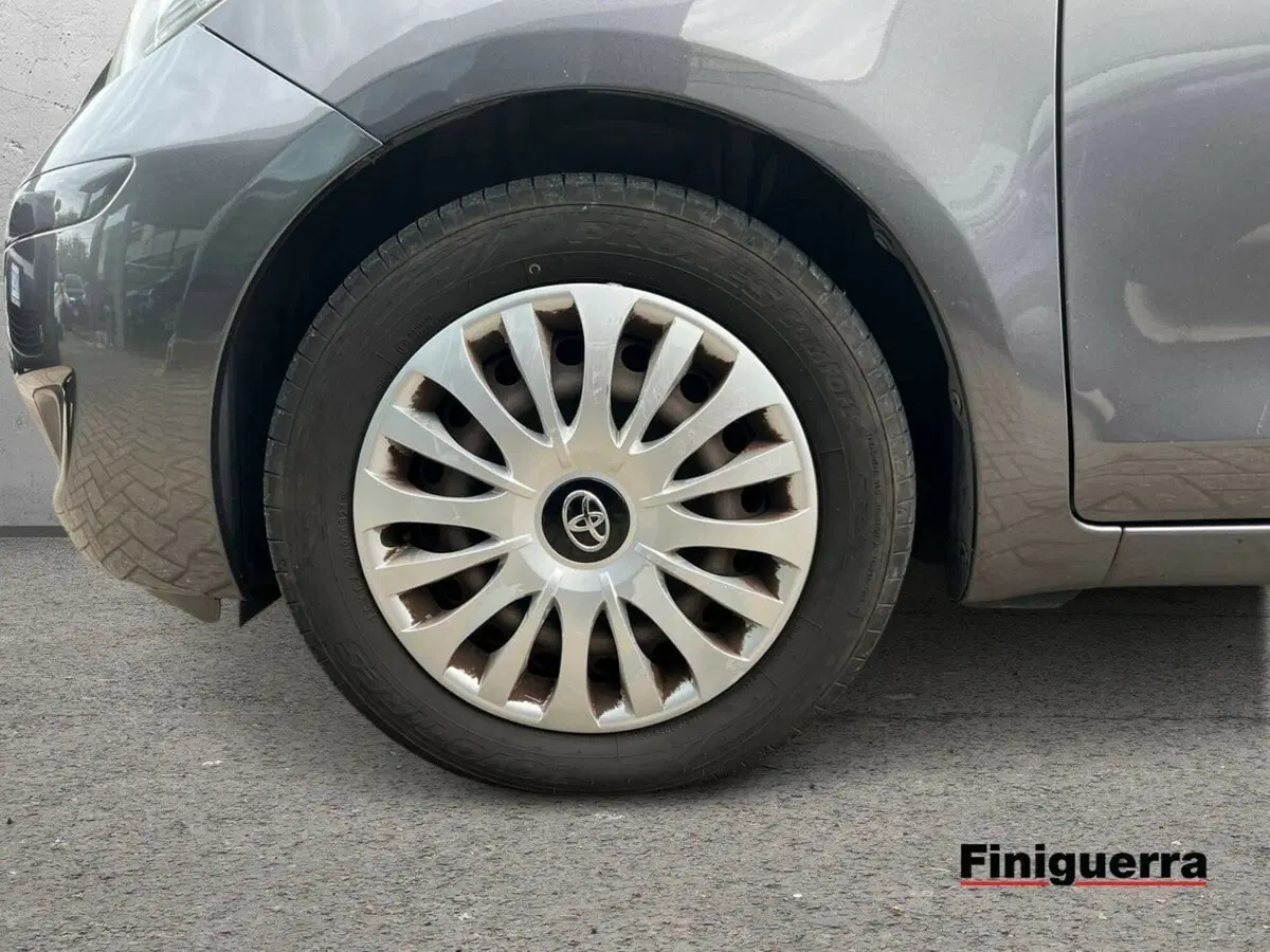 Toyota Yaris usata a Sondrio (7)