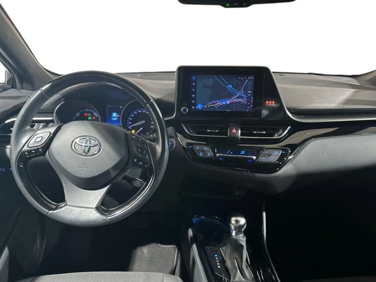 Toyota Toyota C-HR usata a Lecco (9)