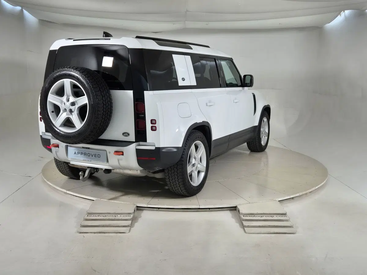 Land Rover Defender usata a Torino (2)