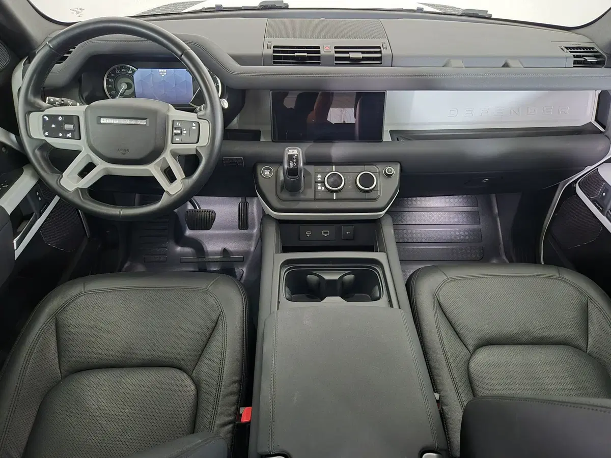 Land Rover Defender usata a Torino (4)