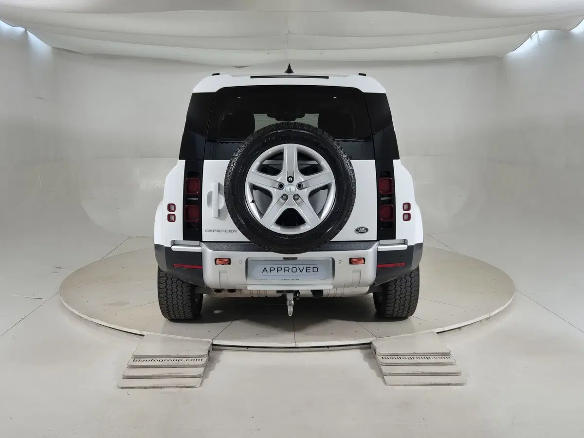 Land Rover Defender usata a Torino (7)