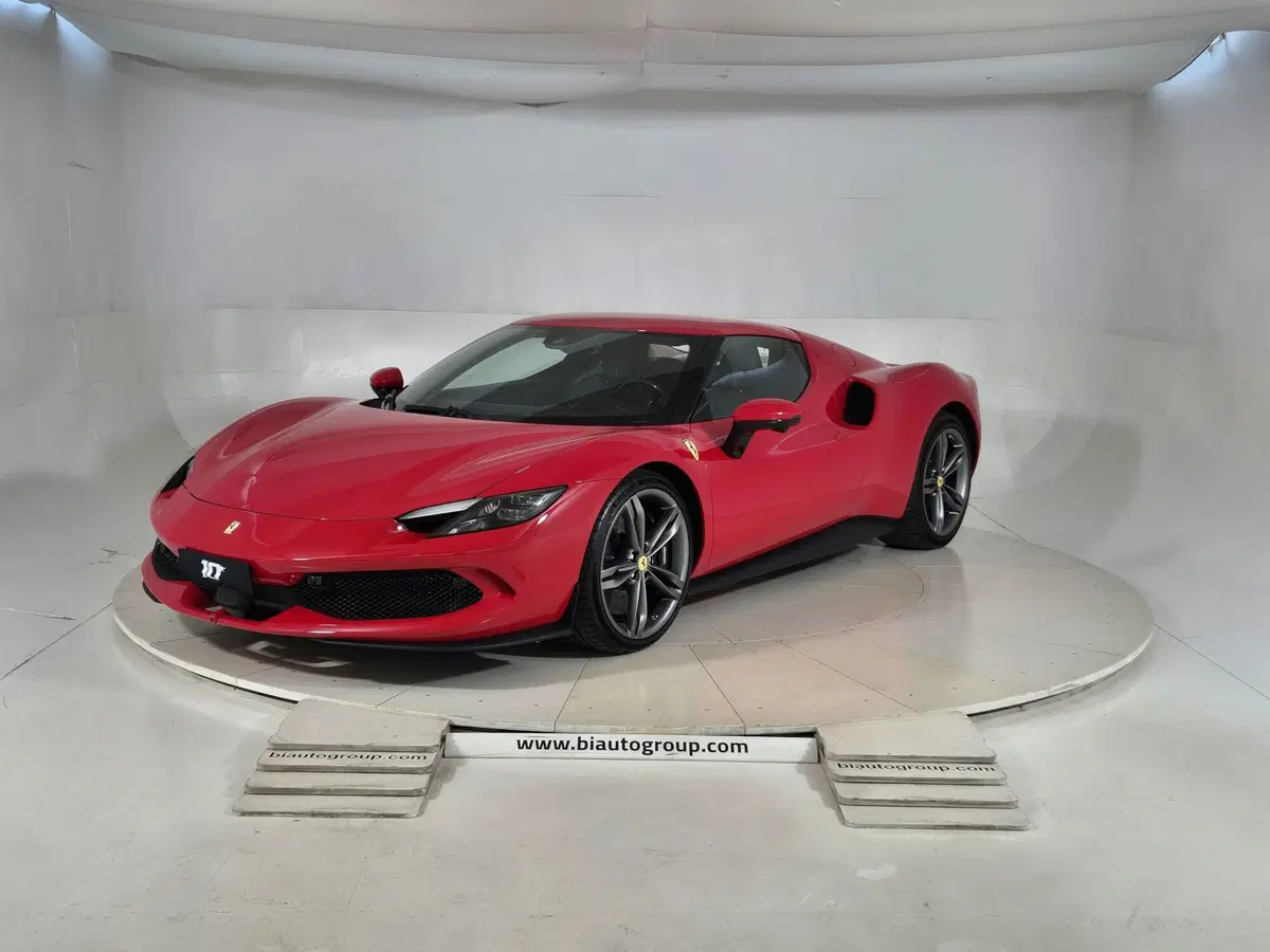 Ferrari 296 Coupé usata a Torino