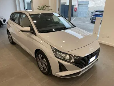 Hyundai i20 1.2 Gpl Connectline 78cv mt del 2025 usata a Castellammare di Stabia