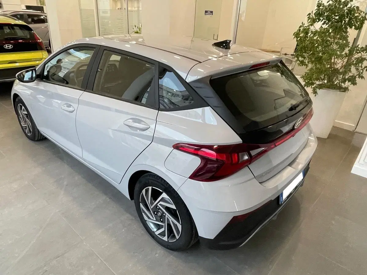 Hyundai i20 usata a Napoli (5)