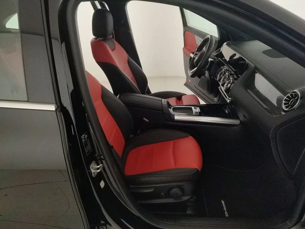 Mercedes-Benz GLA SUV usata a Alessandria (10)