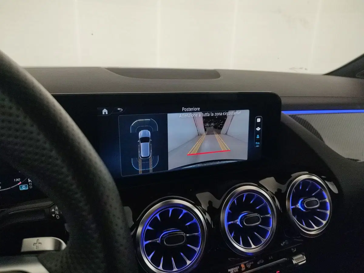Mercedes-Benz GLA SUV usata a Alessandria (12)
