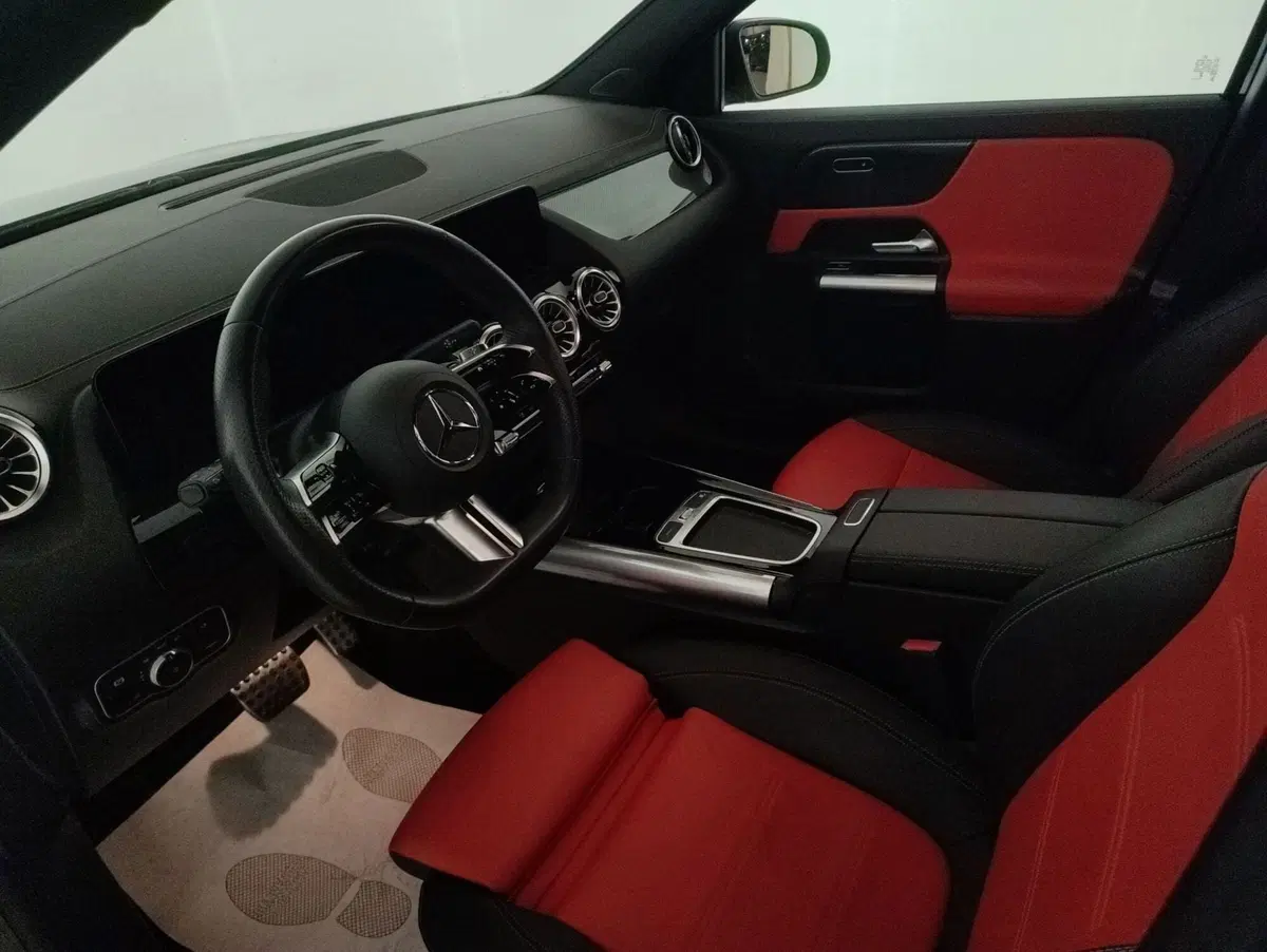 Mercedes-Benz GLA SUV usata a Alessandria (6)