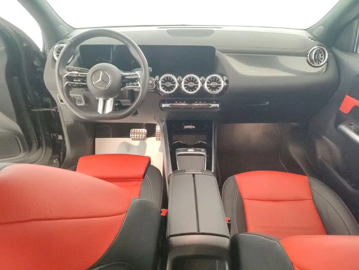 Mercedes-Benz GLA SUV usata a Alessandria (8)