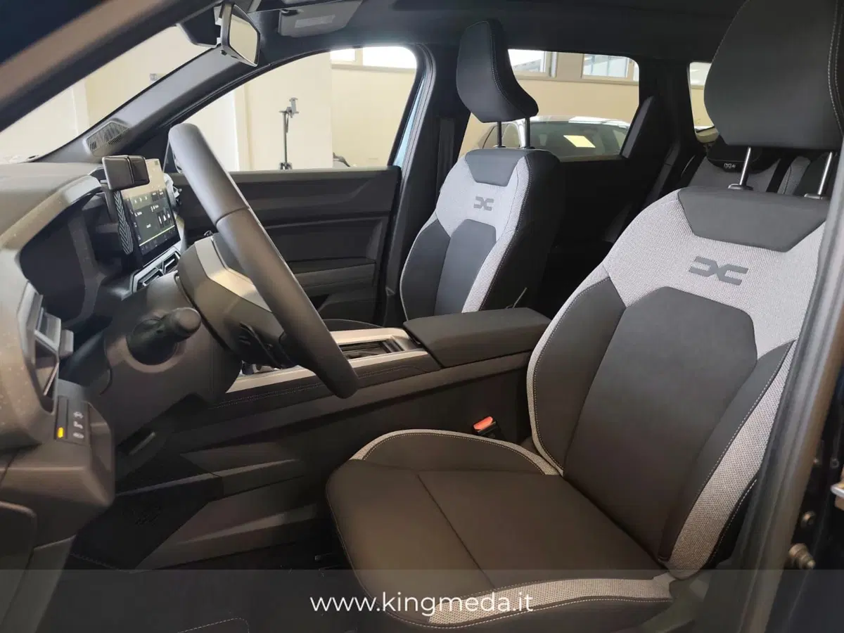 Dacia Bigster nuova a Monza e Brianza (11)