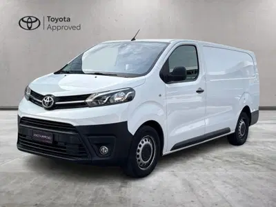 Toyota Proace 2.0D 122CV S&S PL-SL-TN Furgone Long 4p.14q Comfort del 2021 usata a San Fior