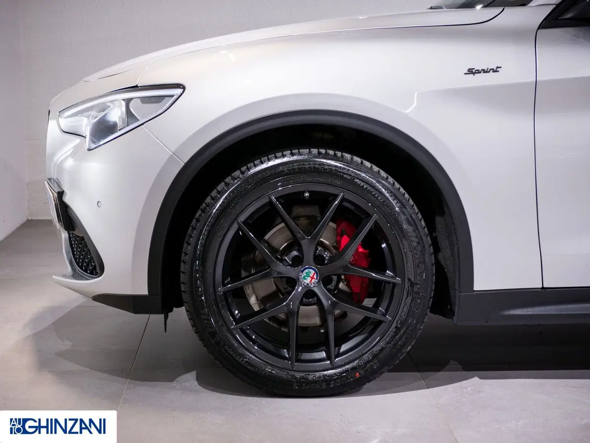 Alfa Romeo Stelvio usata a Bergamo (9)