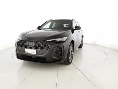 Audi Q5 2.0 tdi mhev+ S line edition quattro 204cv s-tronic del 2025 usata a San Salvo