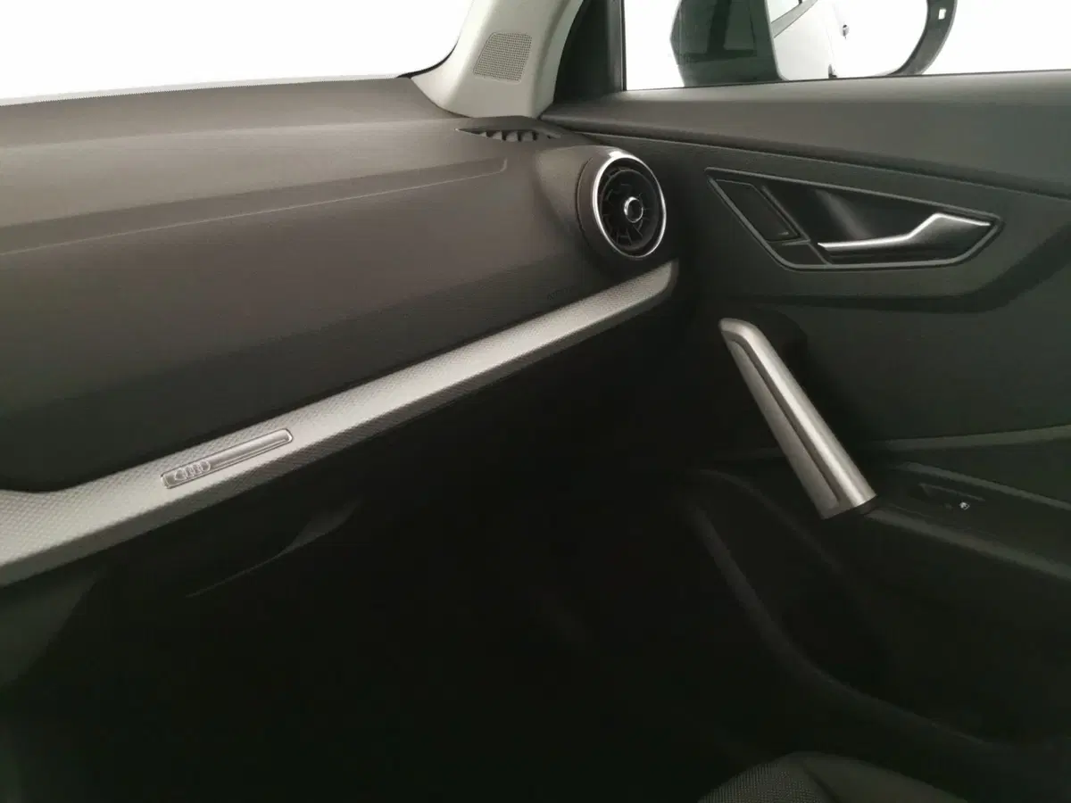 Audi Q2 usata a Chieti (9)