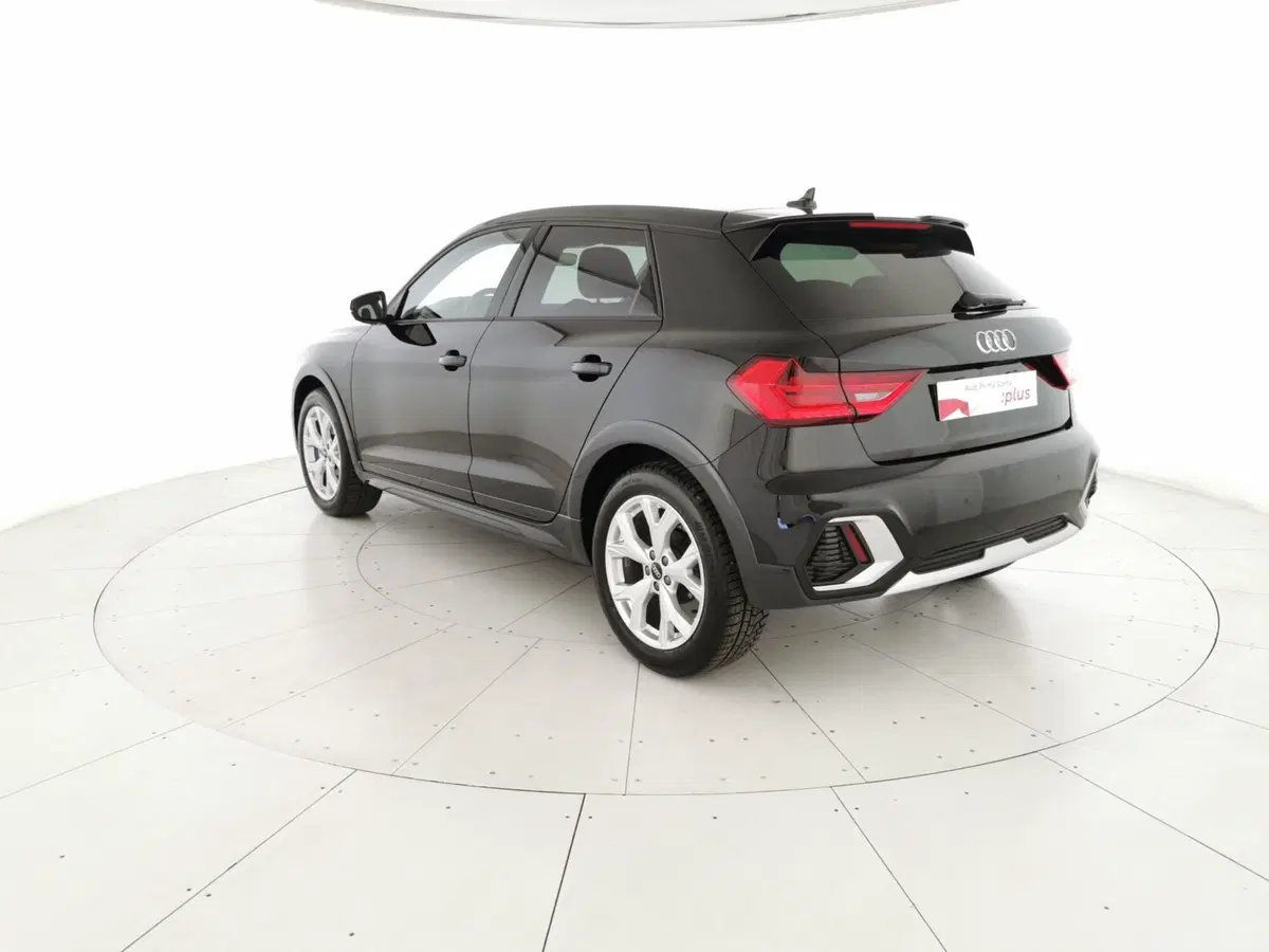 Audi A1 allstreet usata a Chieti (16)