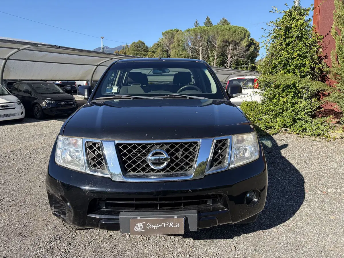 Nissan Navara usata a La Spezia (2)