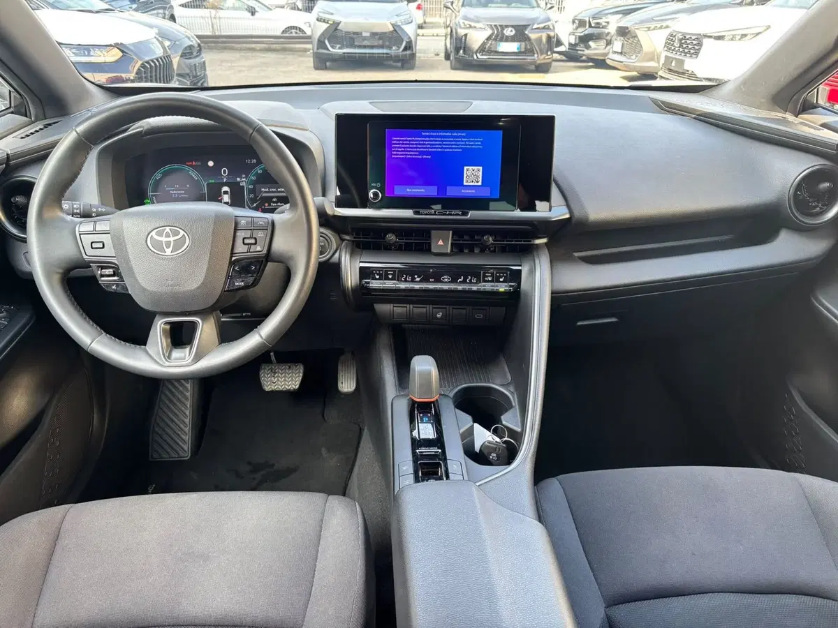 Toyota Toyota C-HR usata a Modena (12)