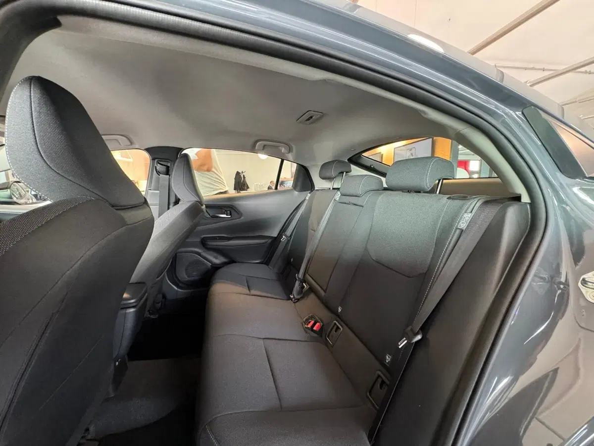 Toyota Prius nuova a Modena (14)