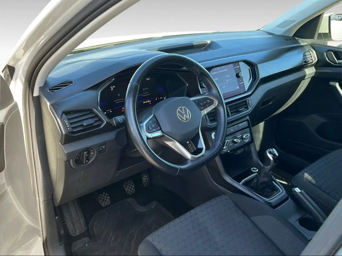 Volkswagen T-Cross usata a Livorno (6)