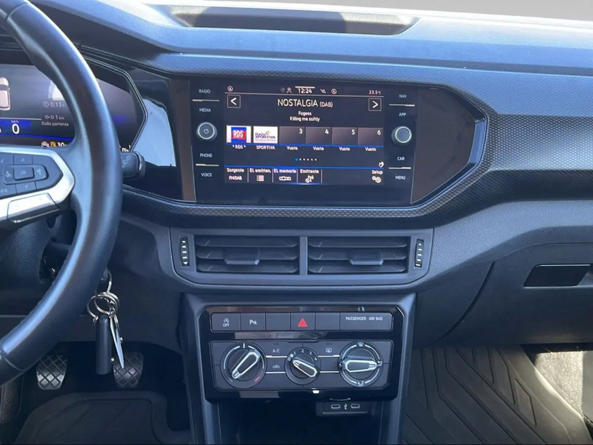 Volkswagen T-Cross usata a Livorno (8)