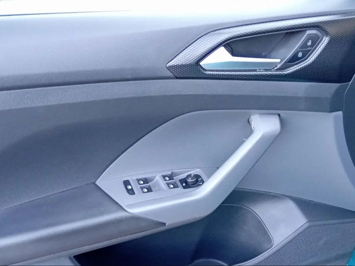Volkswagen T-Cross usata a Siena (17)