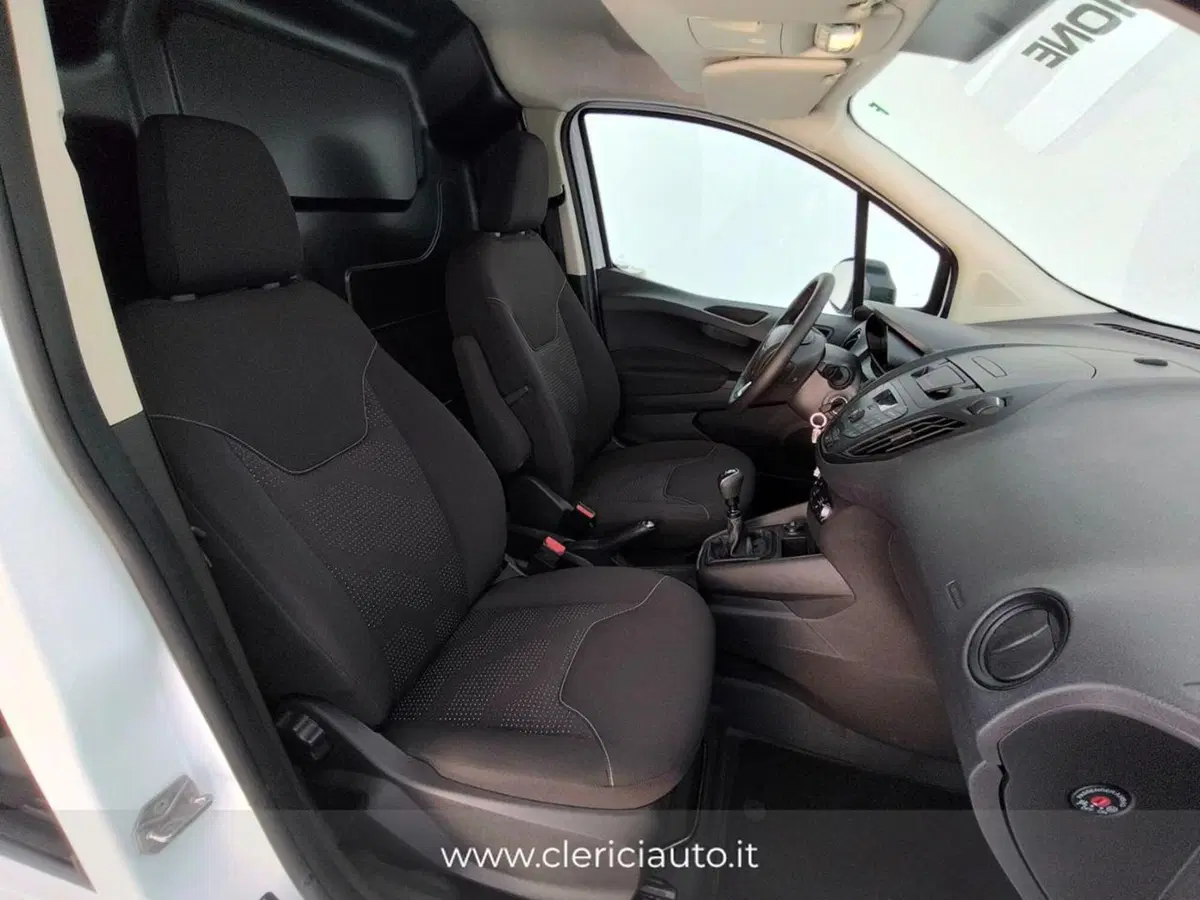 Ford Transit Courier usata a Como (3)