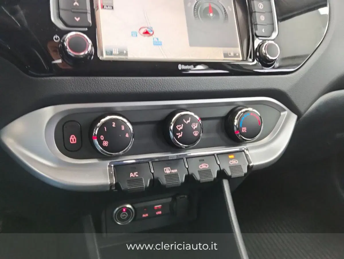 Kia Rio usata a Como (15)