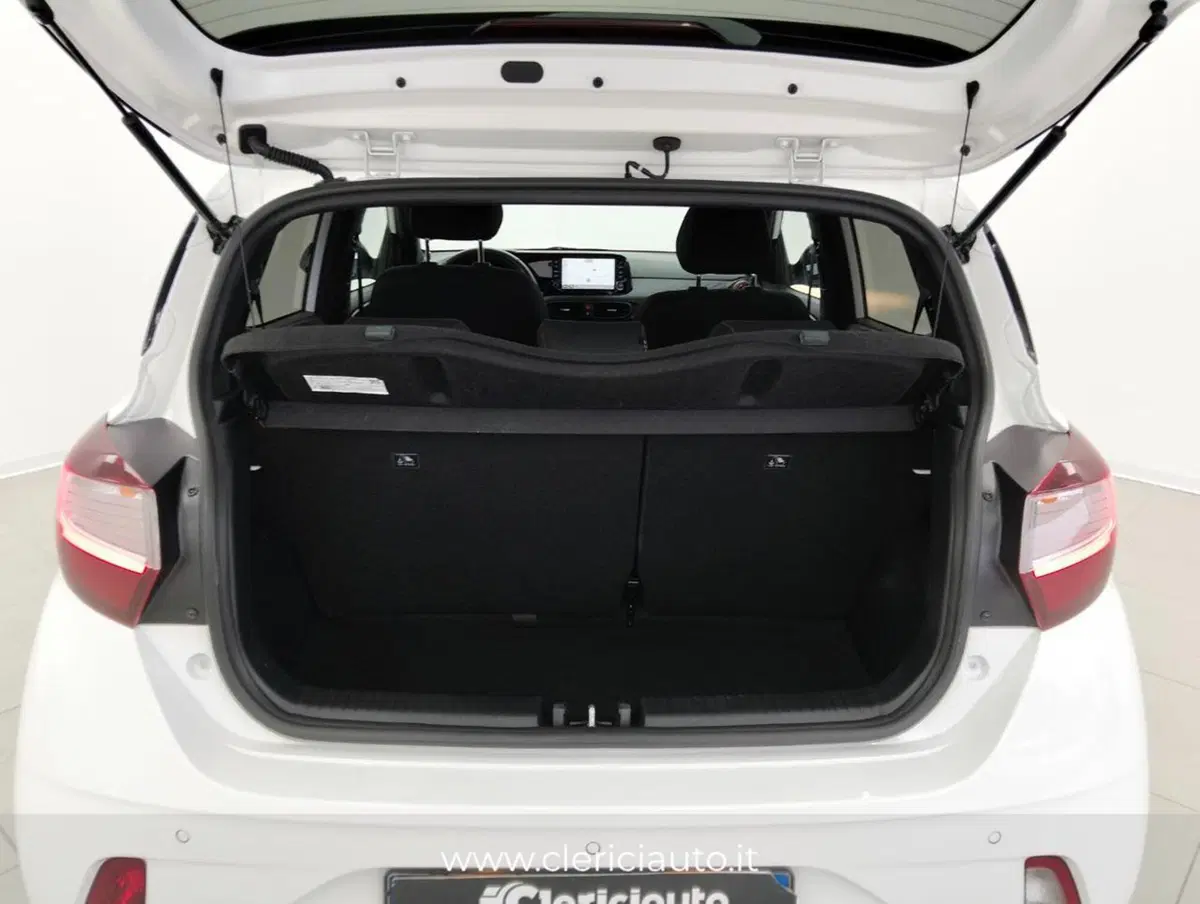 Hyundai i10 usata a Como (16)