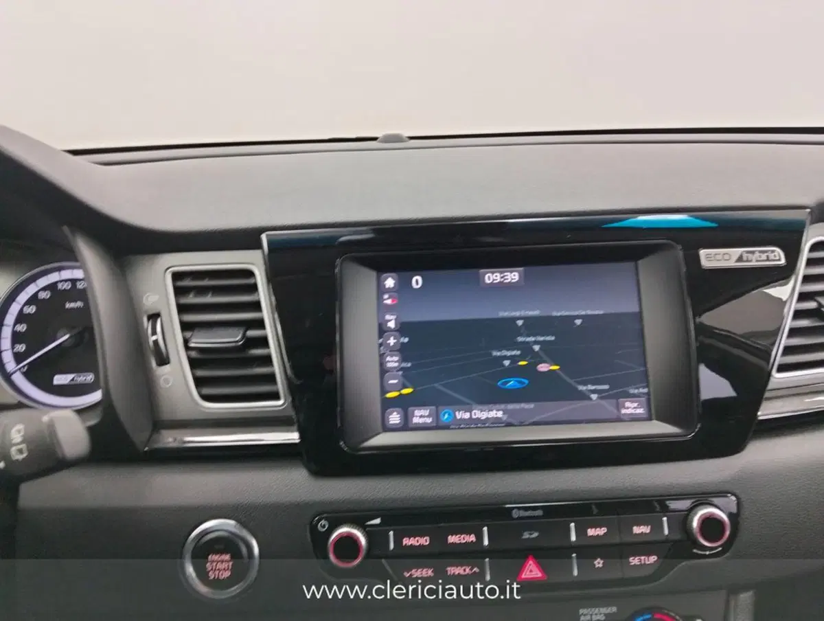 Kia Niro usata a Como (13)