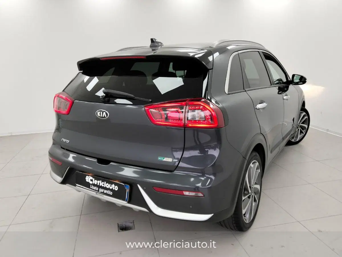 Kia Niro usata a Como (2)