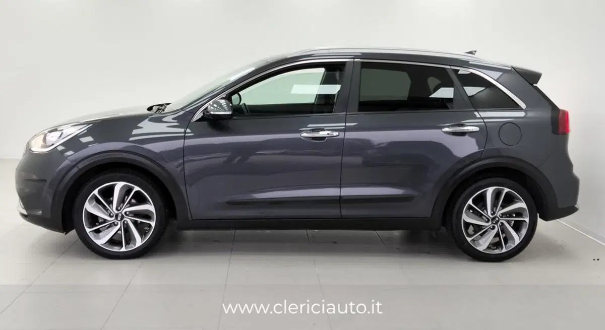 Kia Niro usata a Como (8)