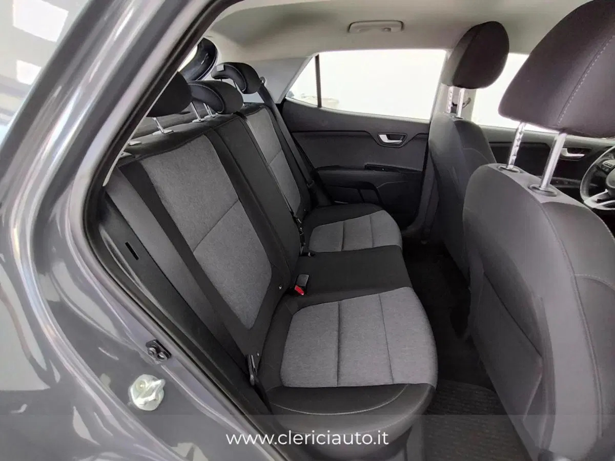 Kia Stonic usata a Como (5)