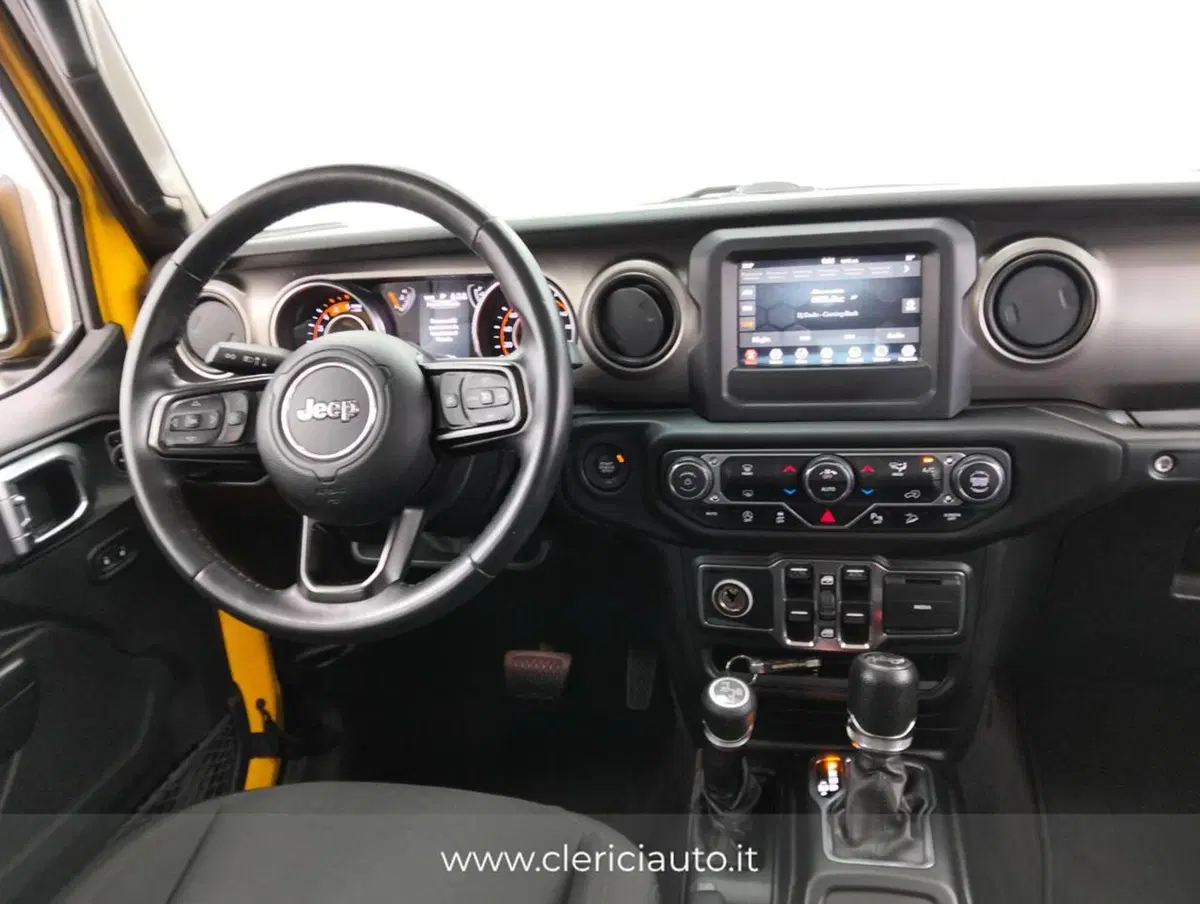 Jeep Wrangler Unlimited usata a Como (10)