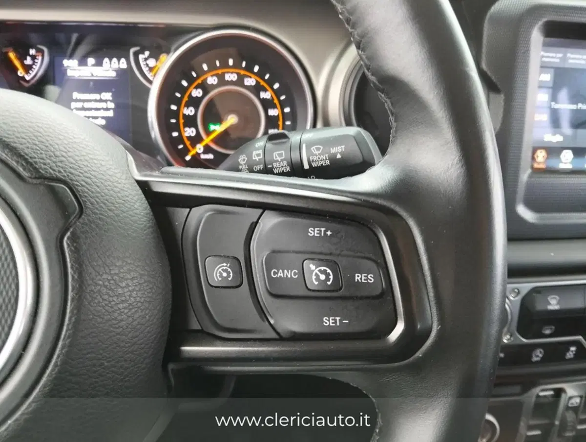 Jeep Wrangler Unlimited usata a Como (12)