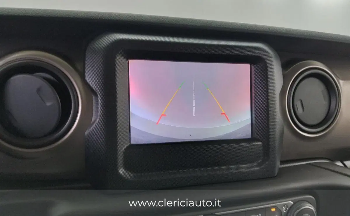 Jeep Wrangler Unlimited usata a Como (17)